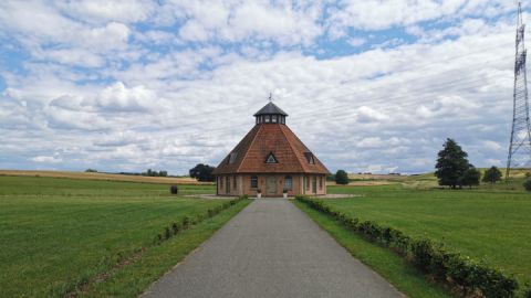 ehemaliger Fohlenstall Tressow, heute Veranstaltungsort vom Gut Ulrichshusen