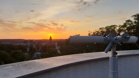 Ein Blick von der Demminer Sternwarte über den Abend