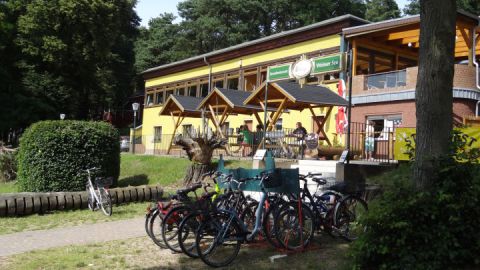 Imbiss an der Badeanstalt am Weissen See in Wesenberg